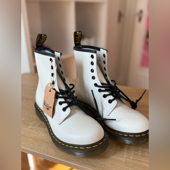 Dr. Martens Shoes - Dr. Martens White Jadon Boots with Black Laces - 7 - NWT